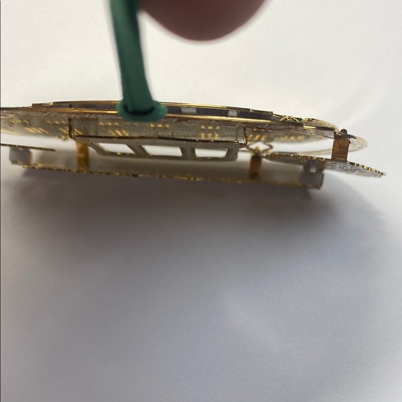 2003 White House Historical Association Ornement Gold and Red Holiday Ornament - Picture 10 of 10